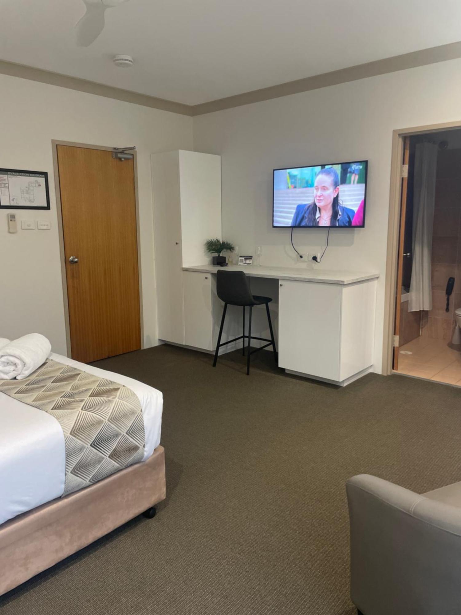 Oasis Inn Ulladulla - Welcoming Guests 18 Years And Older Exterior photo